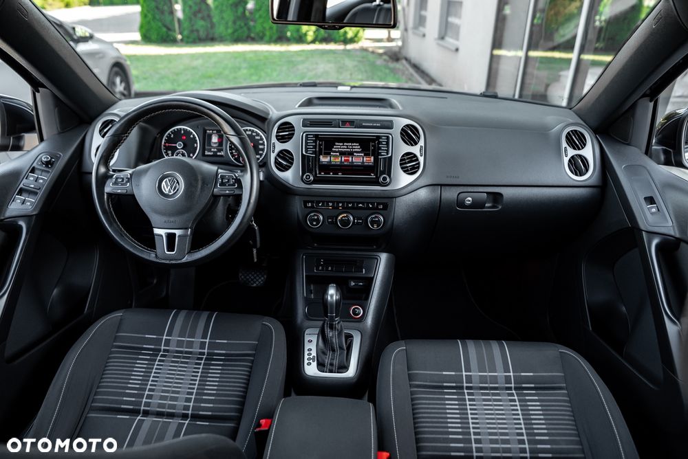 Volkswagen Tiguan 2.0 TDI SCR 4MOTION BlueMotion Technology DSG Lounge Sport & Style - 26