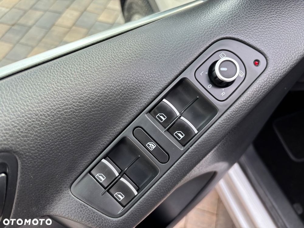 Volkswagen Tiguan 2.0 TDI DPF BlueMotion Technology Sport & Style - 22
