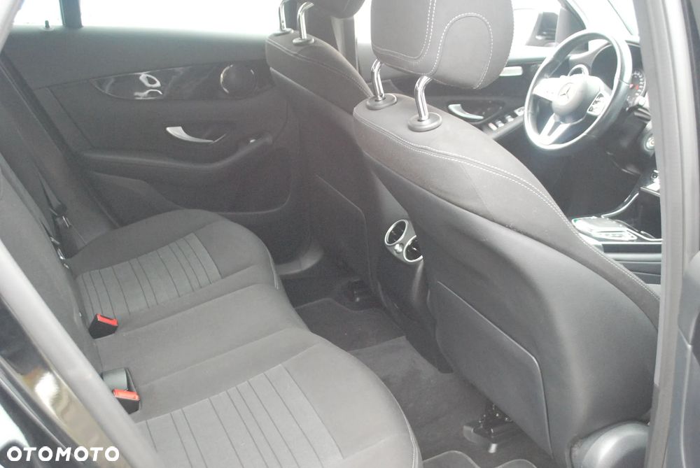 Mercedes-Benz GLC - 11