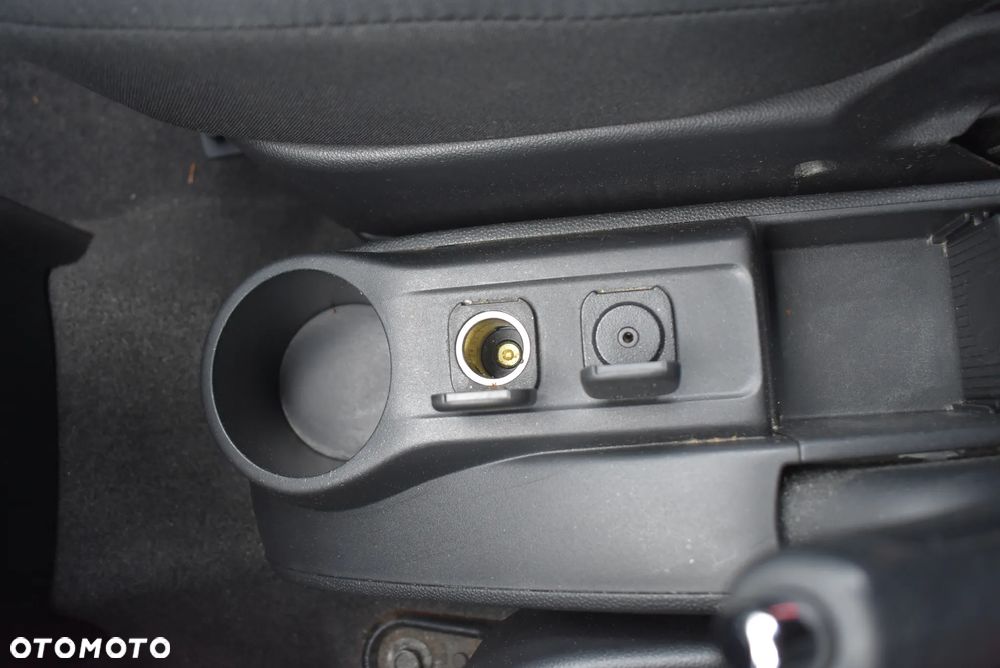 Mazda 2 1.3 MZR Active - 16