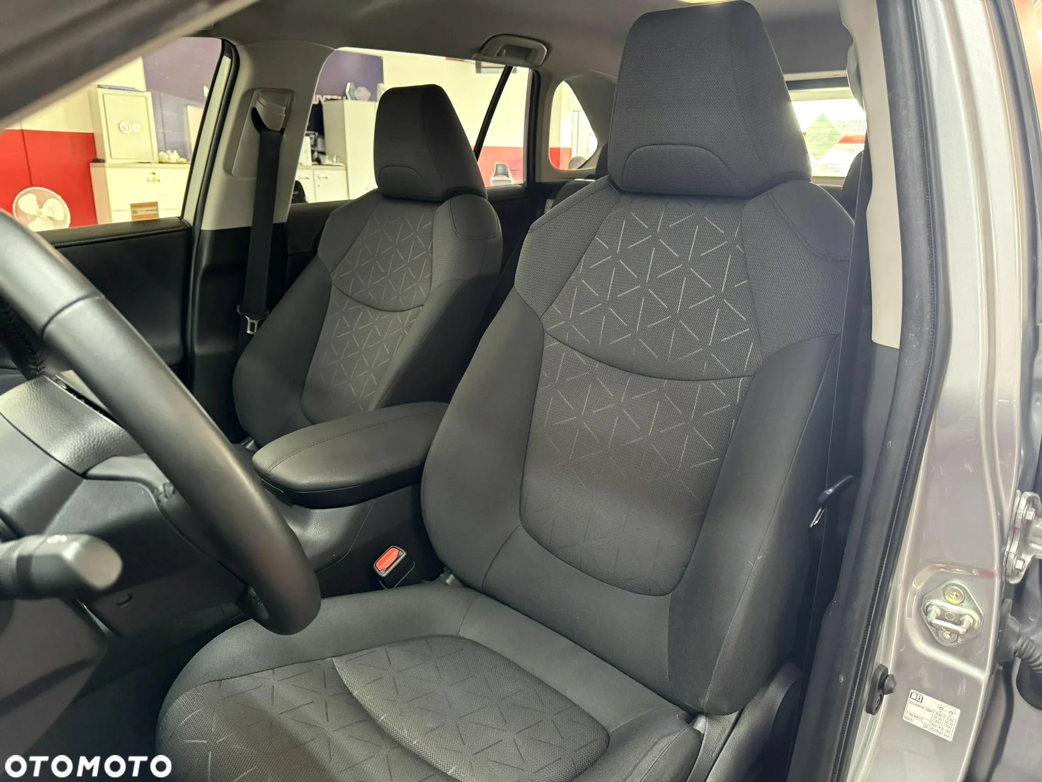 Toyota RAV4 2.5 Hybrid Comfort 4x2 - 14