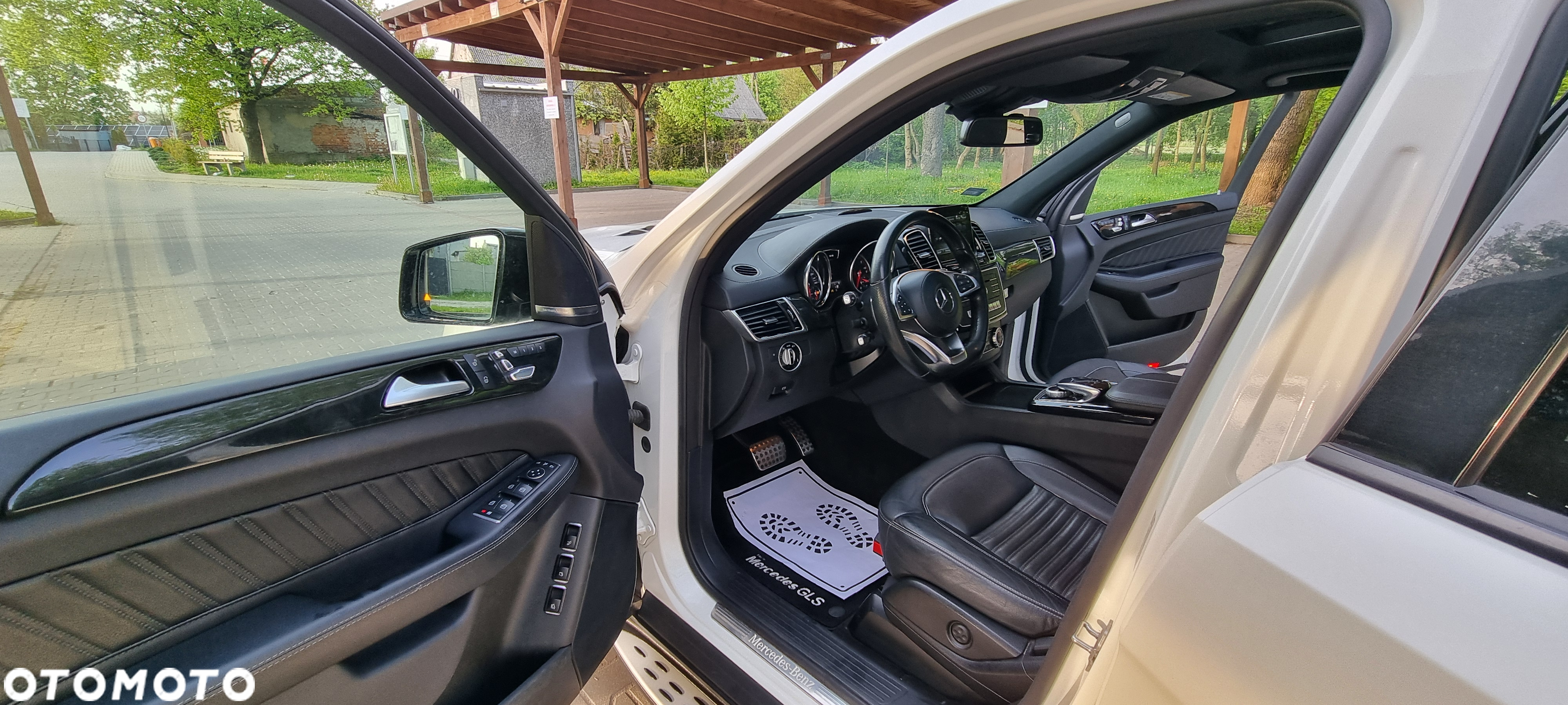 Mercedes-Benz GLS 350 d 4-Matic - 30