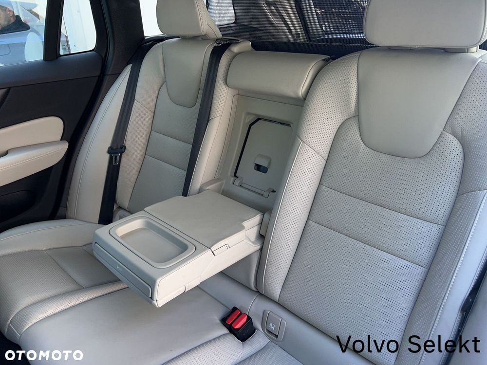 Volvo V60 Cross Country - 10