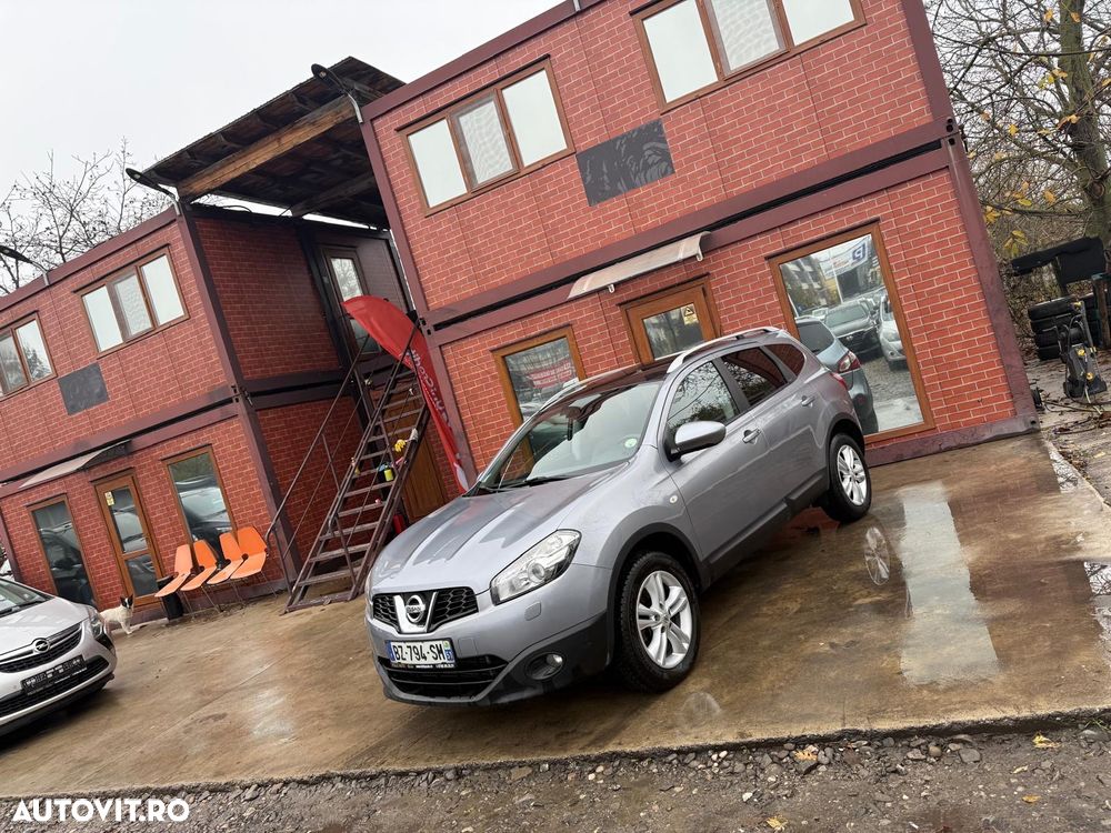 Nissan Qashqai+2 - 1