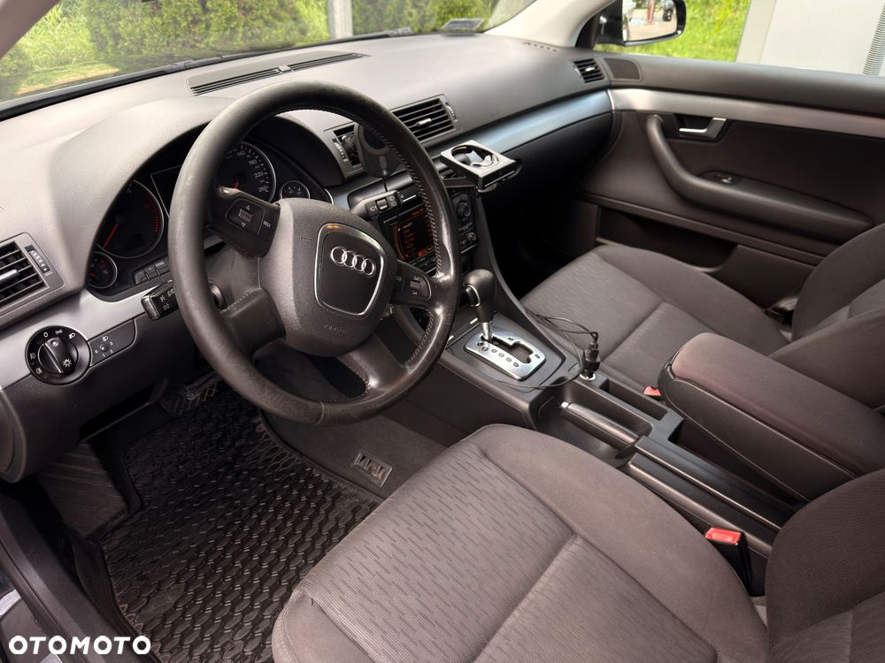 Audi A4 Avant - 8