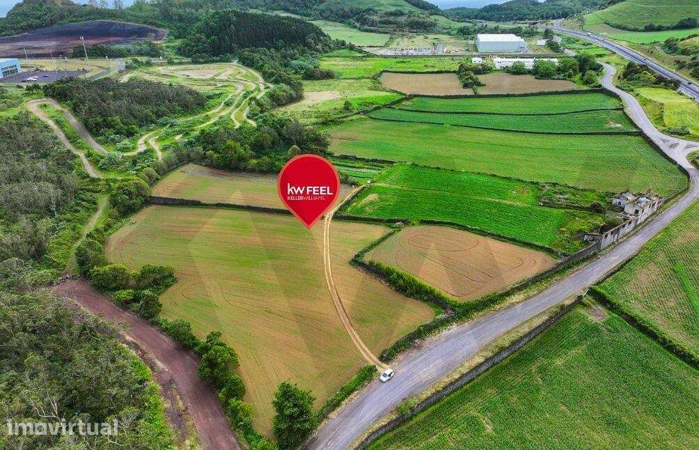 Terreno Rústico com 26.400 m2 – Santa Bárbara, Ribeira Grande | São Mi - Grande imagem: 4/10