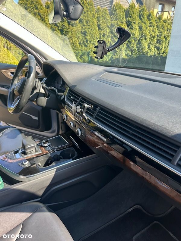 Audi Q7 - 9