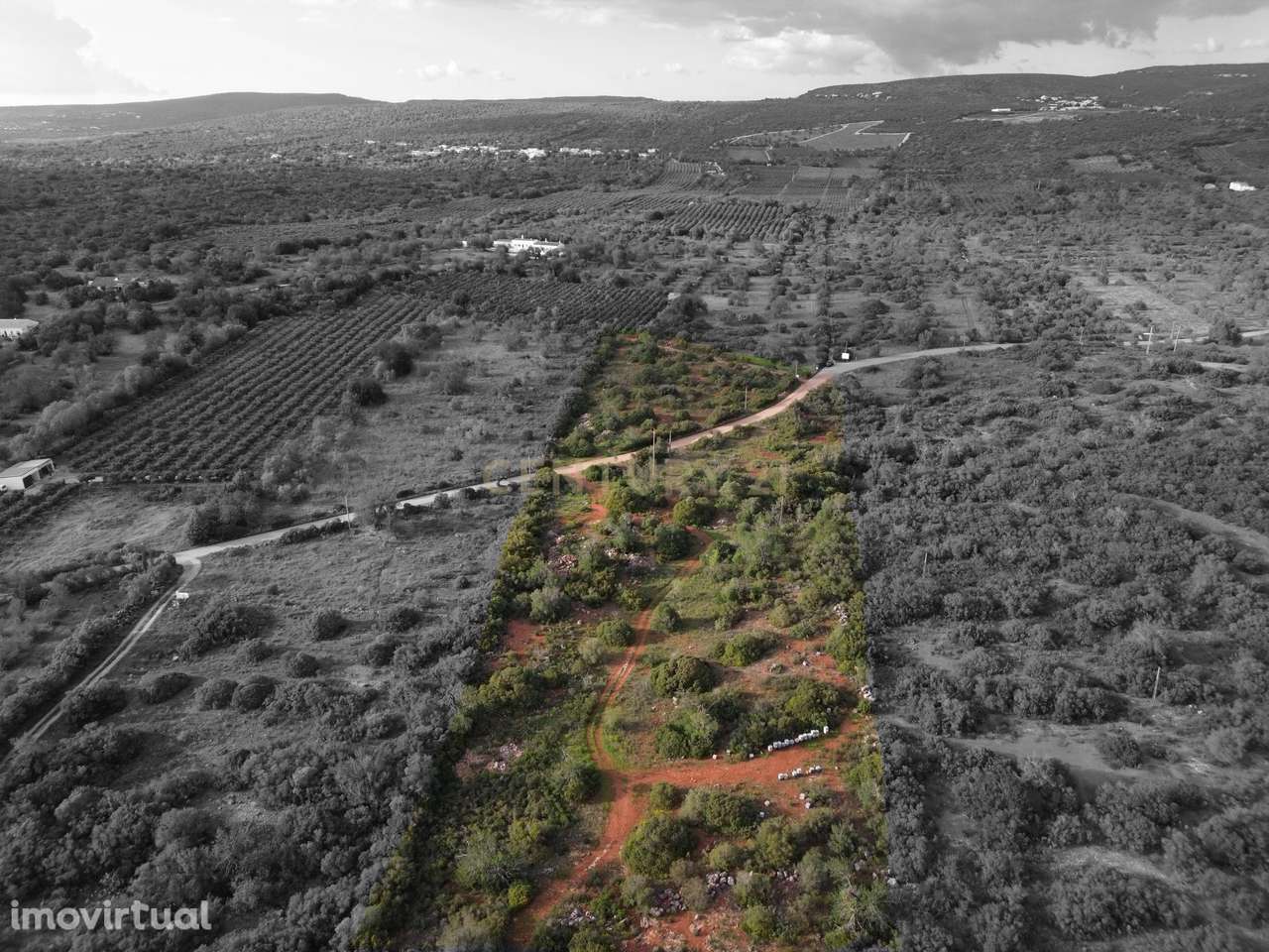 Terreno Rústico | 14.360m² | Paderne | Acesso Alcatroado | Dividido em - Grande imagem: 2/25