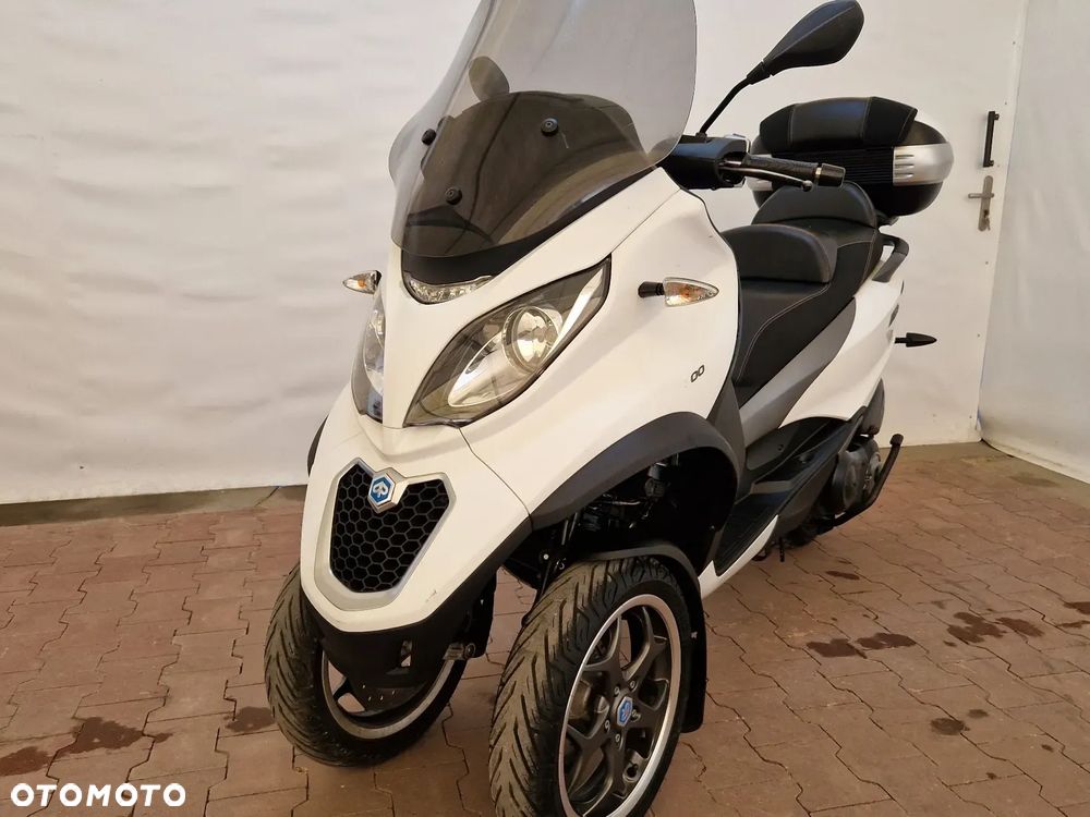 Piaggio MP-3 - 2