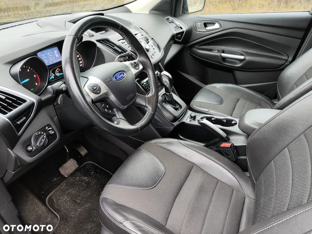 Ford Kuga 2.0 TDCi 4x4 Titanium - 11