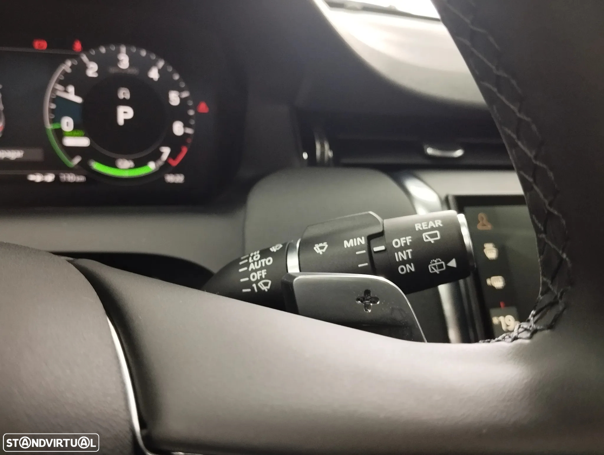 Land Rover Discovery Sport 1.5 I3 P300e AWD S - 28