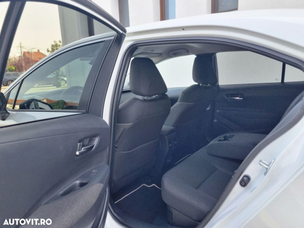 Toyota Corolla 1.8 HSD Dynamic - 17