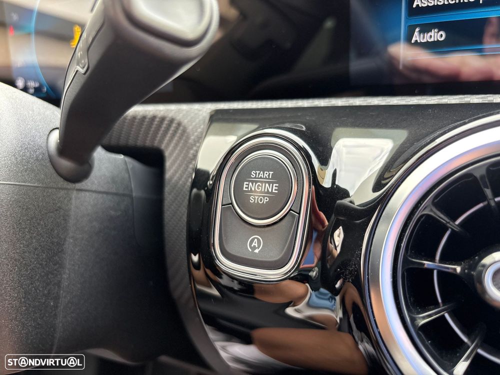 Mercedes-Benz A 200 Style Plus Aut. - 46