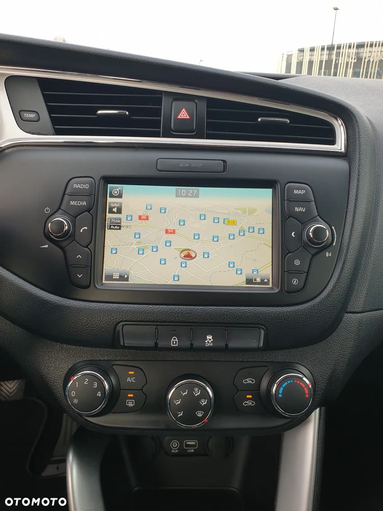 Kia Ceed 1.6 GDI Platinum Edition - 25