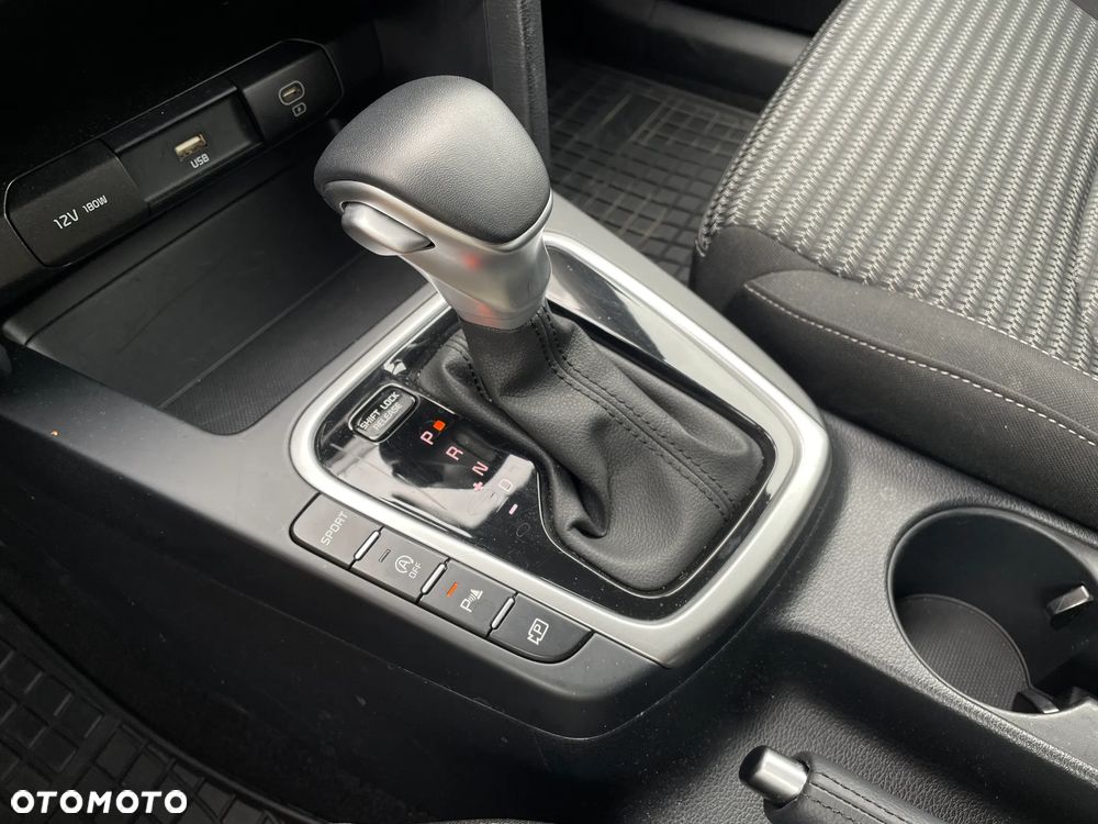 Kia XCeed 1.5 T-GDI M DCT - 13