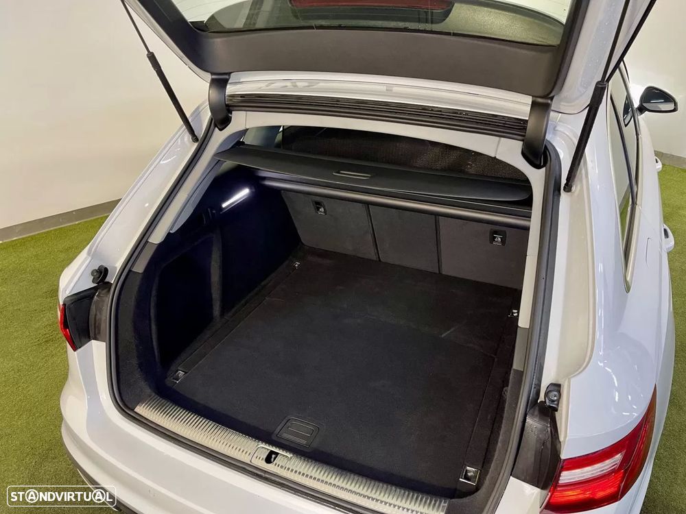 Audi A4 Avant 30 TDI S tronic - 12