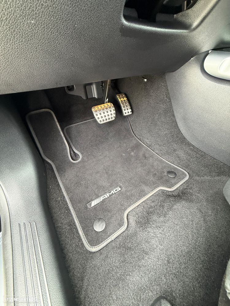 Mercedes-Benz EQB 300 4Matic AMG Line - 32