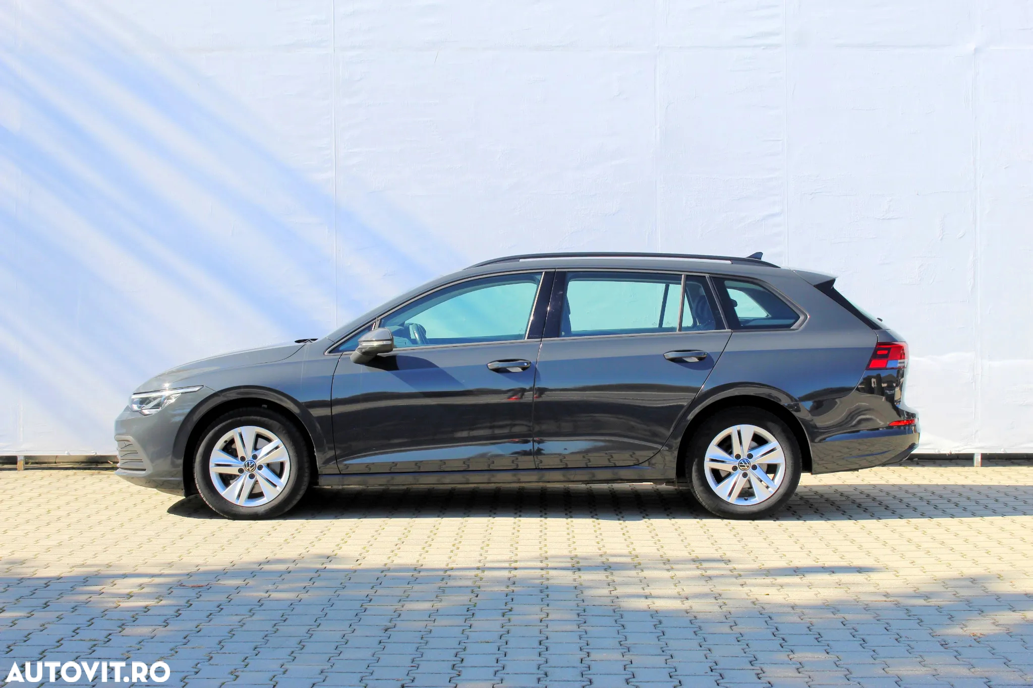 Volkswagen Golf - 2