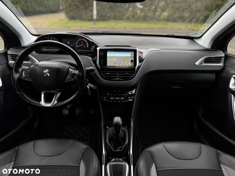 Peugeot 2008 1.6 VTi Allure - 28