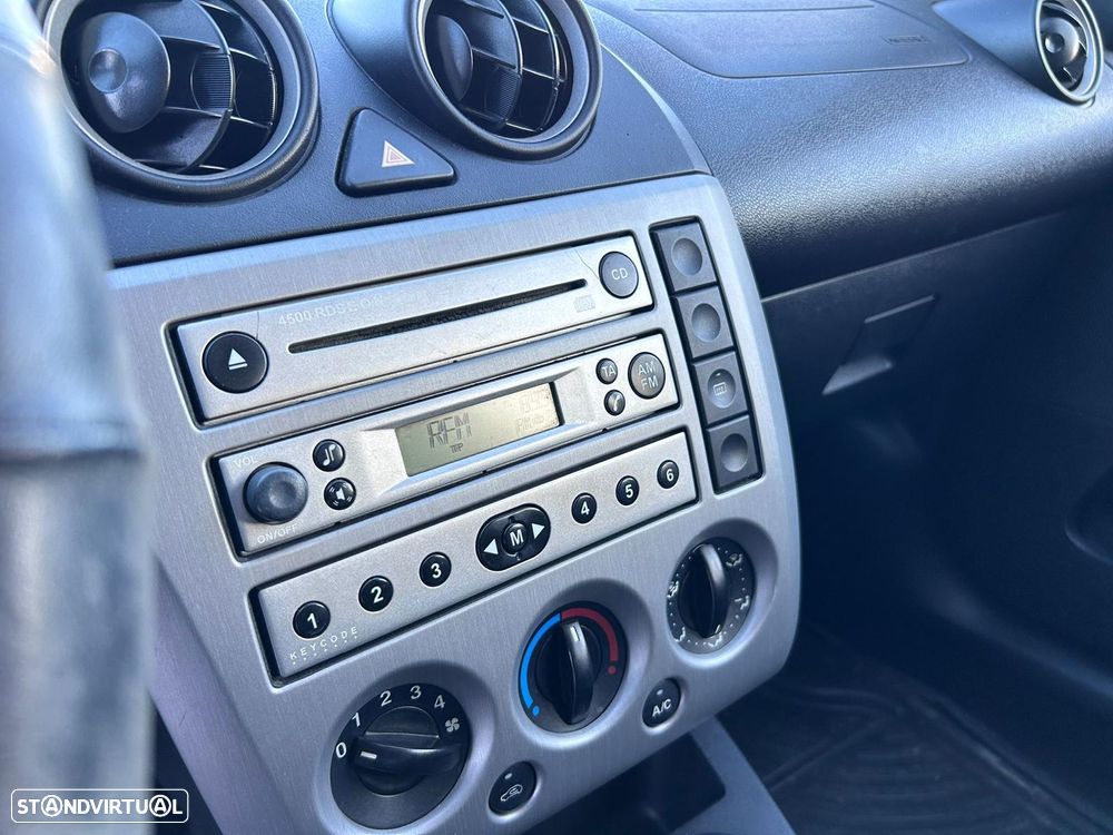 Ford Fiesta 1.4 TDCI Ghia - 9