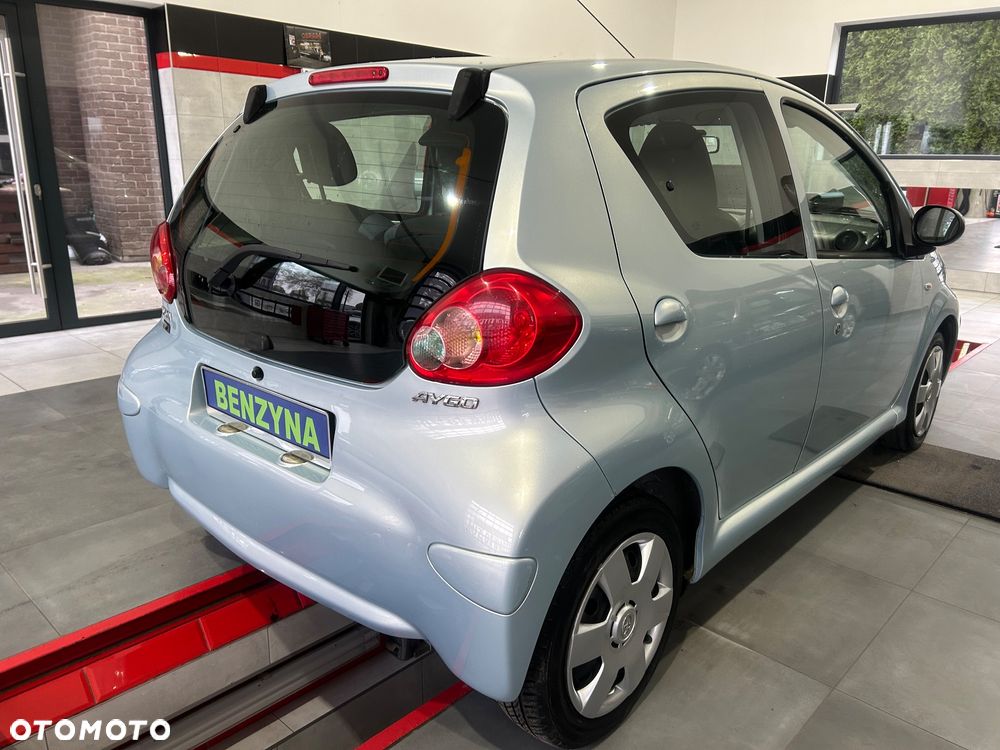 Toyota Aygo City - 8