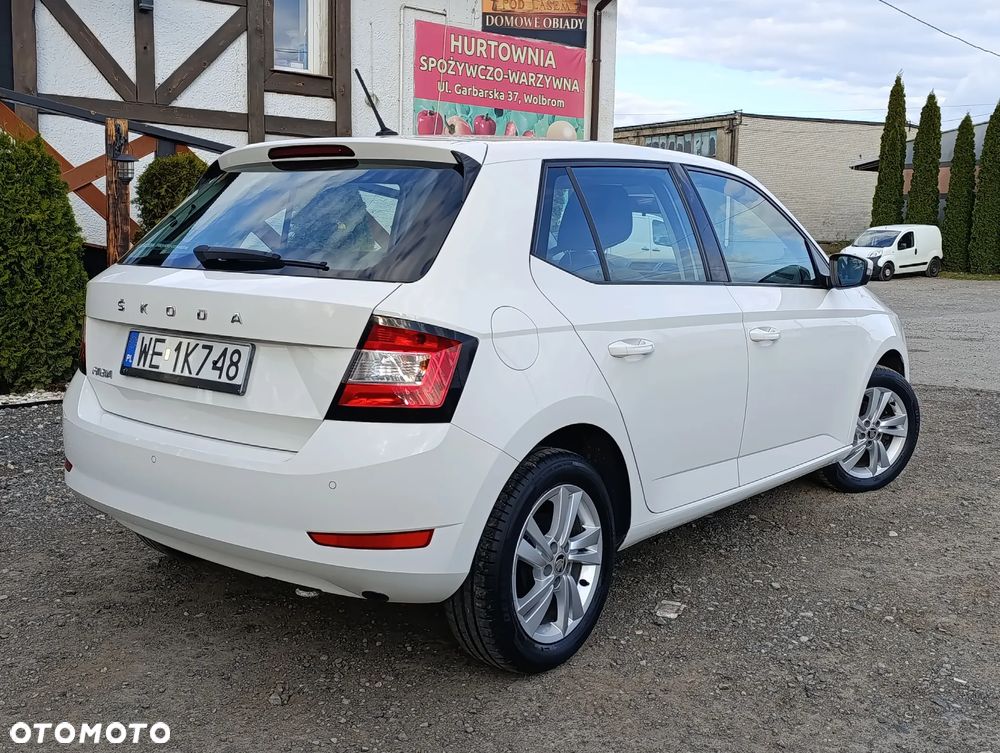 Skoda Fabia 1.0 Ambition - 4