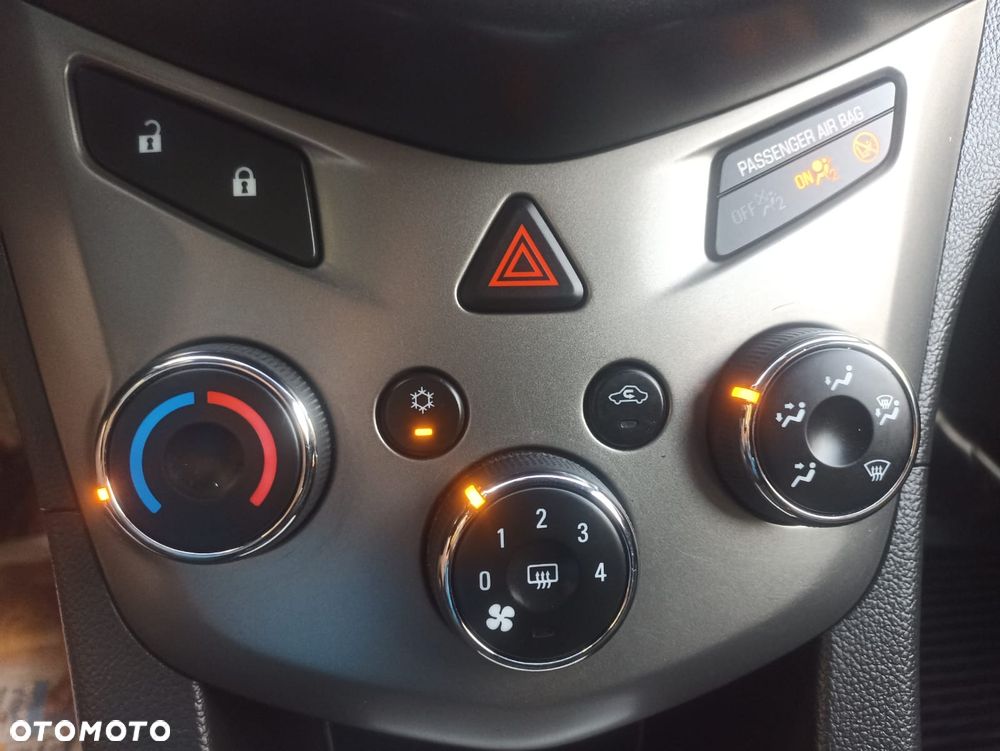 Chevrolet Aveo - 22