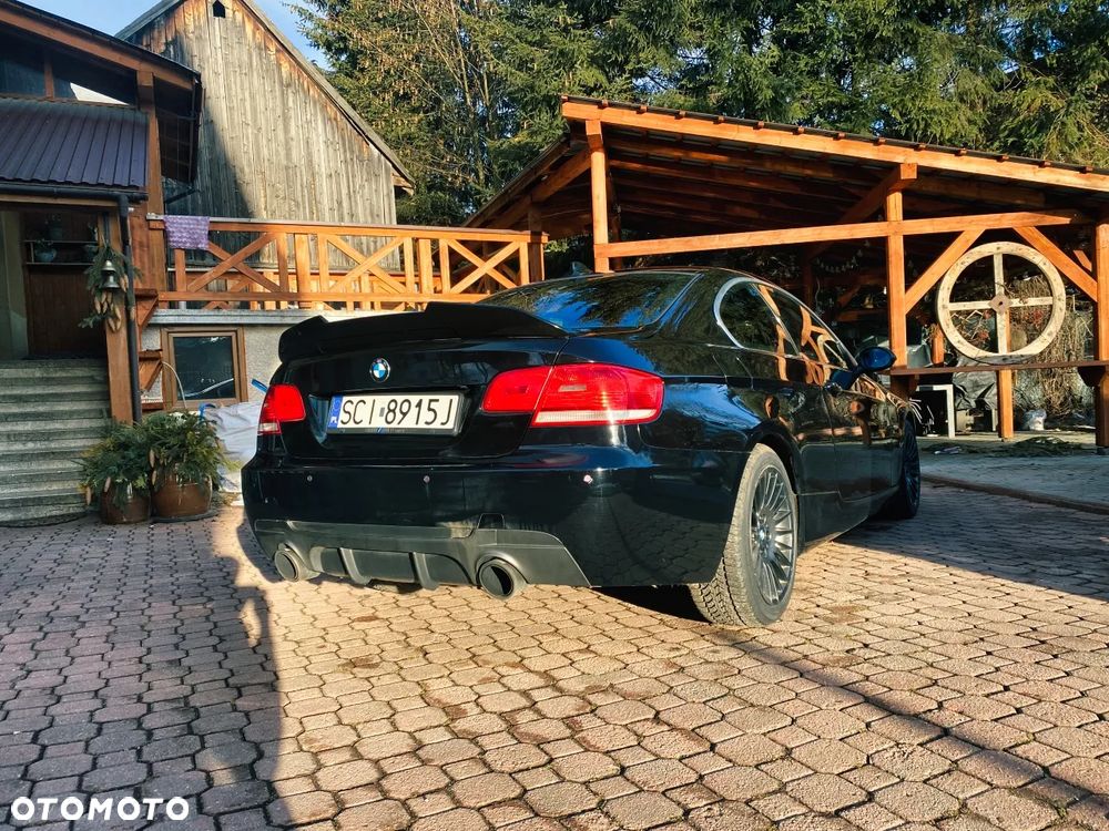 BMW Seria 3 330d xDrive - 14