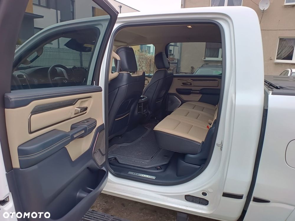 Dodge RAM 5.7 4x4 - 21