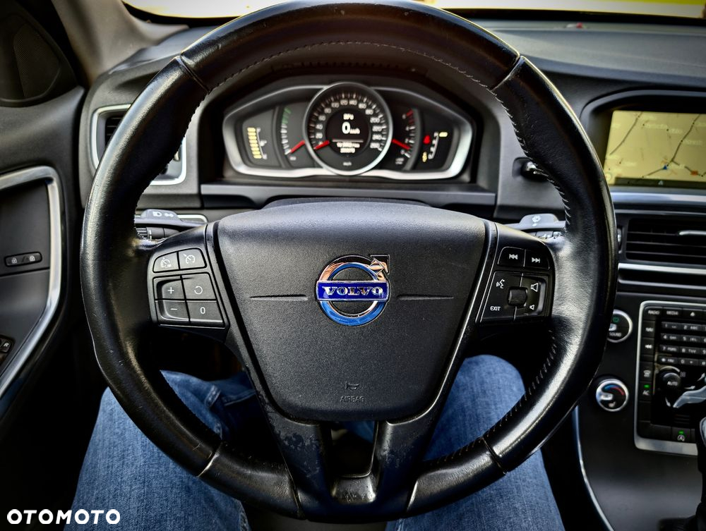 Volvo S60 D3 Drive-E Summum - 11