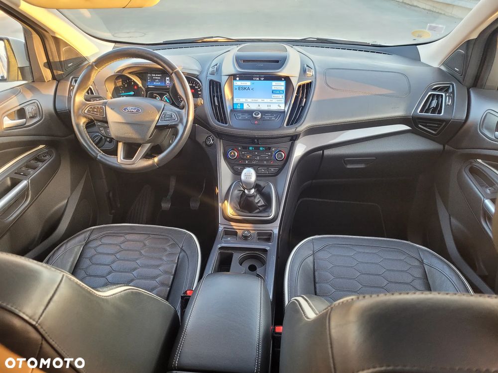 Ford Kuga - 20