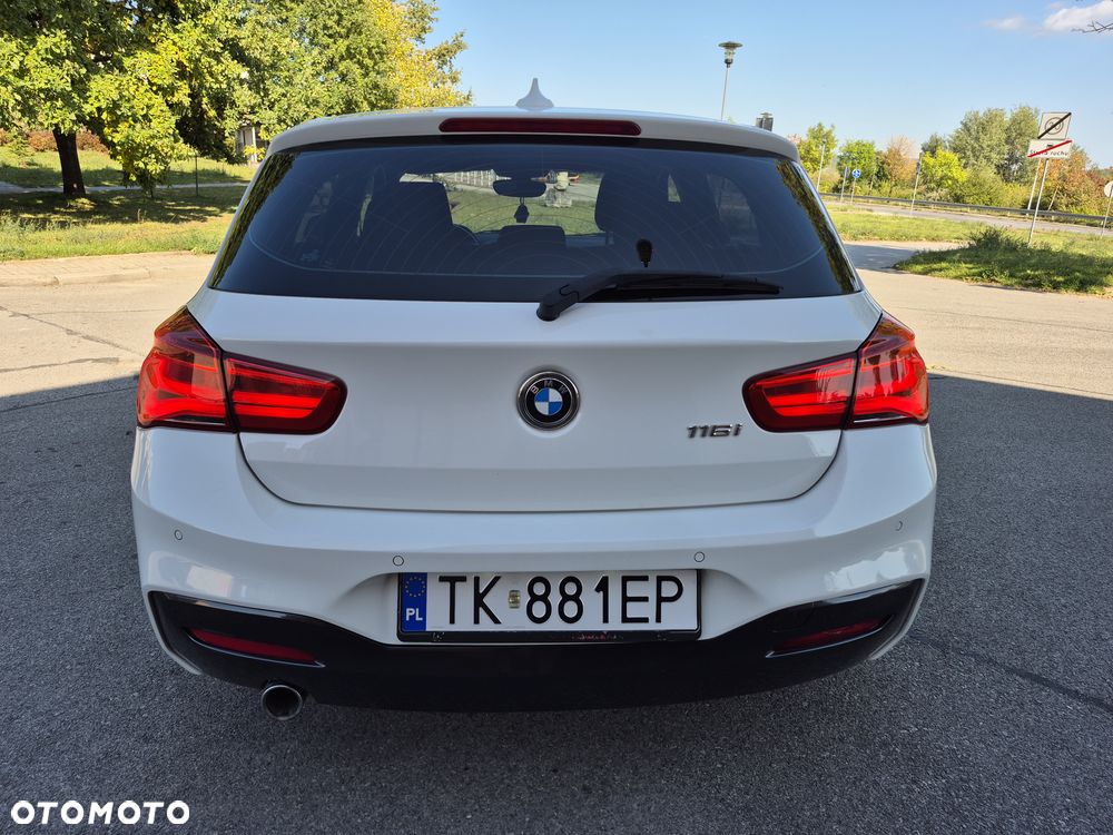 BMW Seria 1 116i - 5