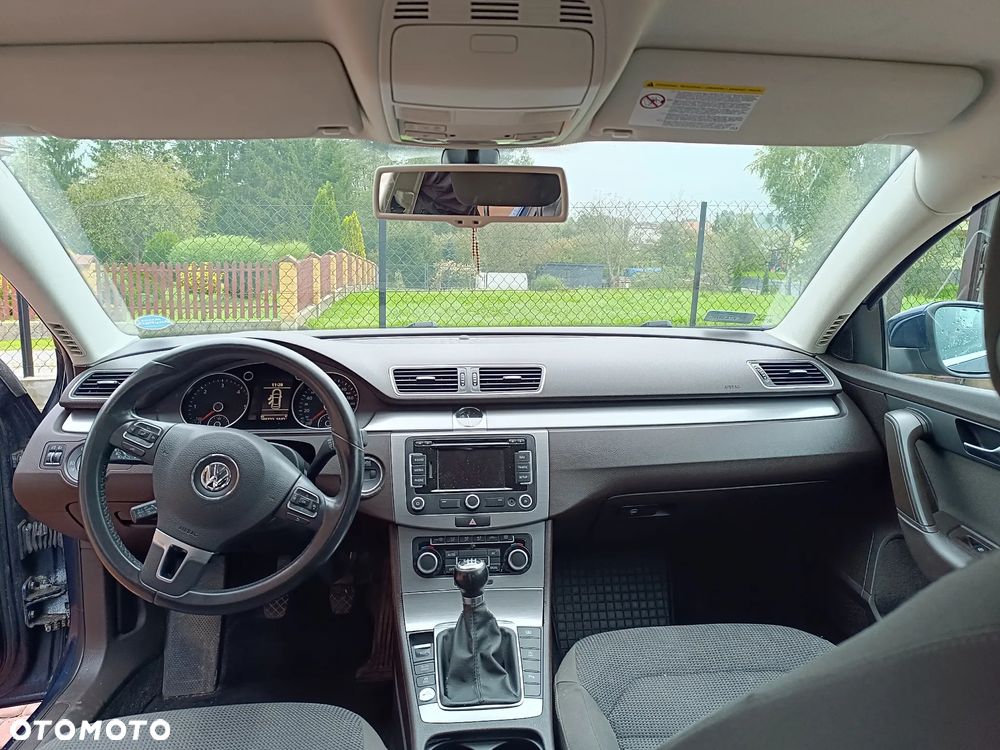 Volkswagen Passat 2.0 TDI Comfortline - 10