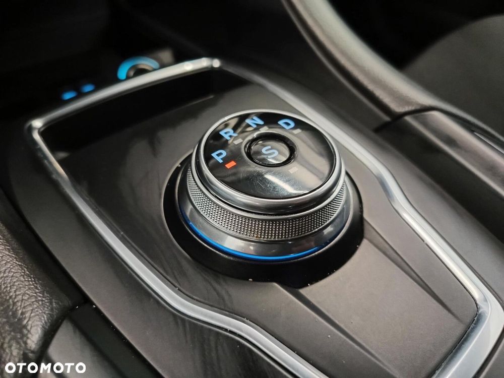 Ford Mondeo 2.0 EcoBlue Titanium - 26