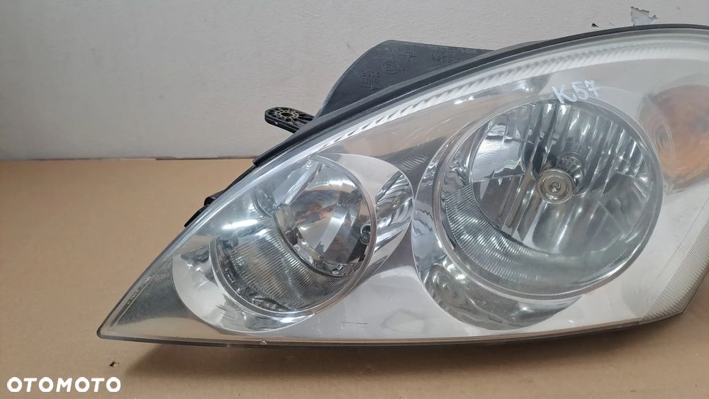 KIA CEED I 06-09 LAMPA LEWA PRZÓD 92101-1H0XX EU - 2