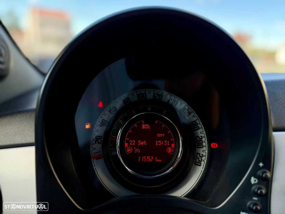 Fiat 500 1.0 Hybrid Connect - 23