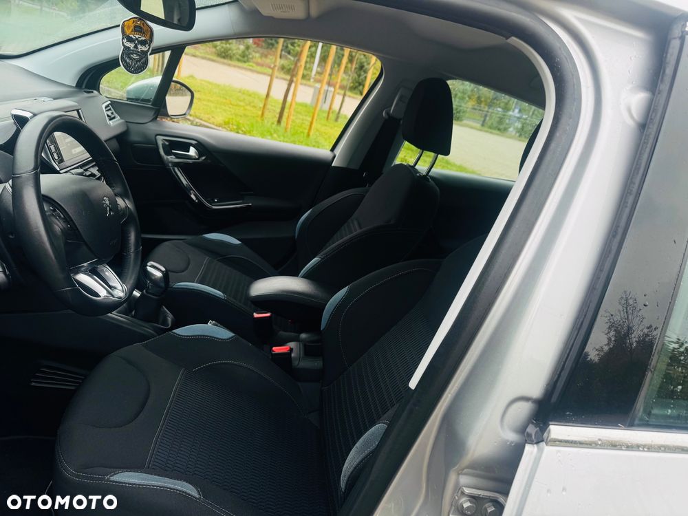 Peugeot 208 1.6 VTi Allure - 39