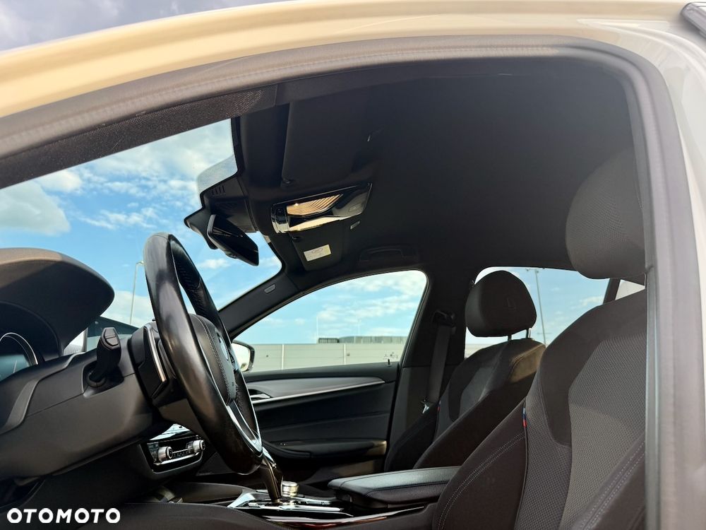 BMW Seria 5 540i xDrive M Sport sport - 13