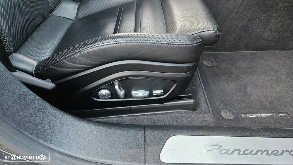 Porsche Panamera 4 S - 51
