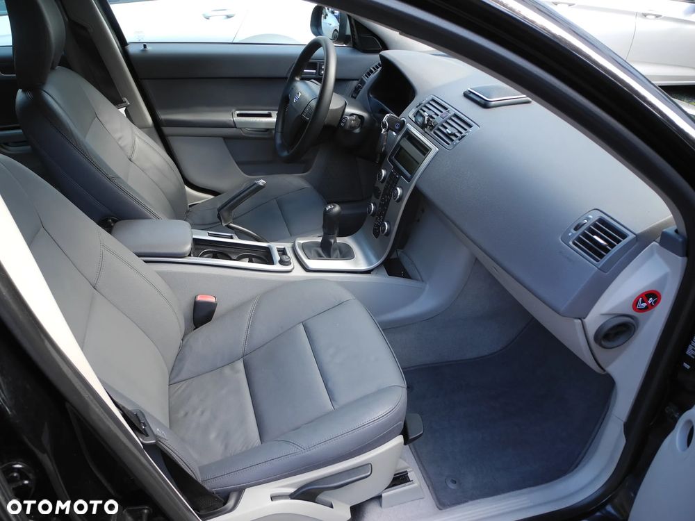 Volvo V50 - 12