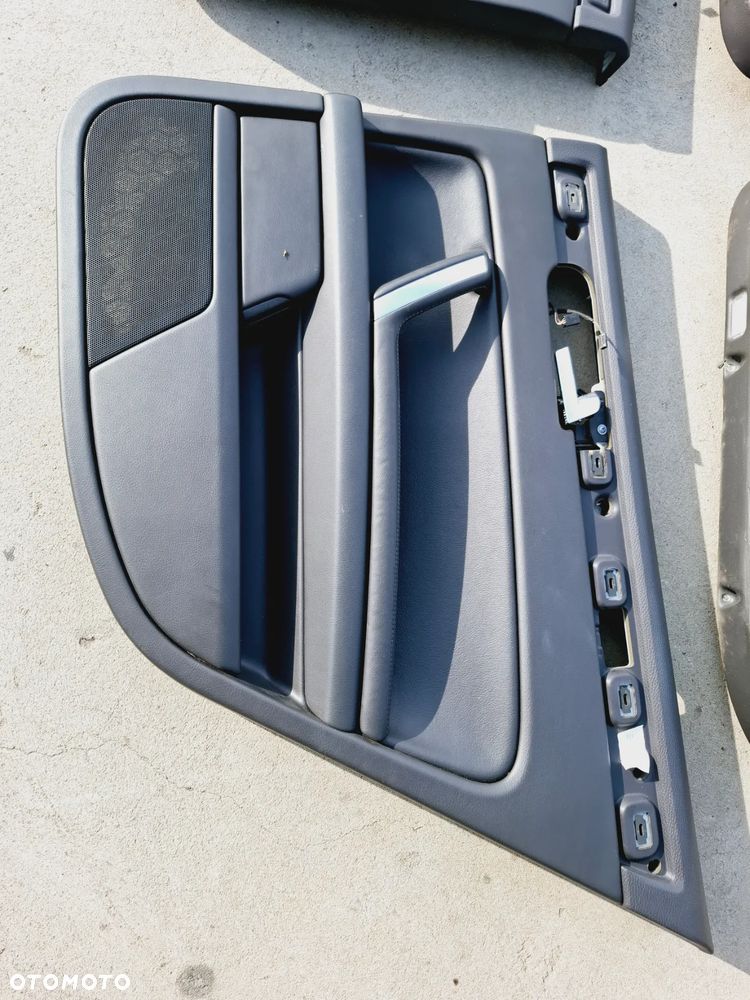 Boczki Tapicerka Drzwi Skóra Czarne EU VW Phaeton - 14