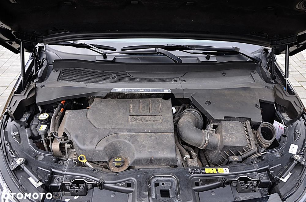Land Rover Discovery Sport 2.0 P200 mHEV R-Dynamic HSE - 28