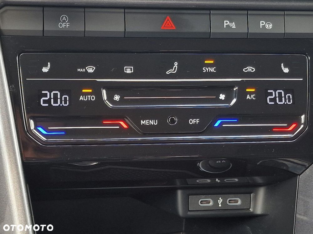 Volkswagen T-Roc 1.5 TSI Style DSG - 27