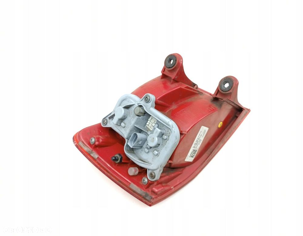 LAMPA PRAWA TYLNA TYŁ AUDI A6 C7 KOMBI 4G9945096 - 2