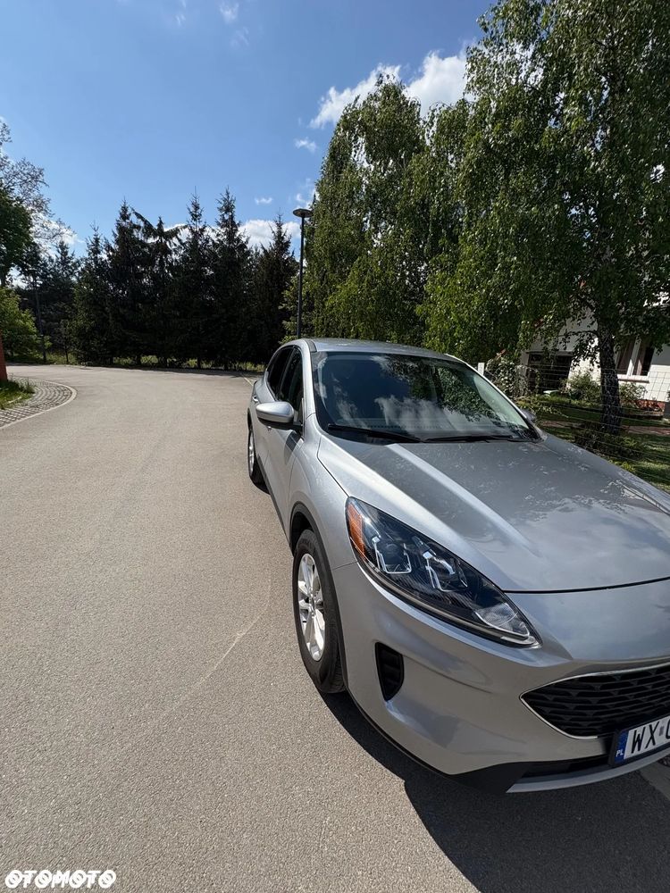Ford Kuga - 4