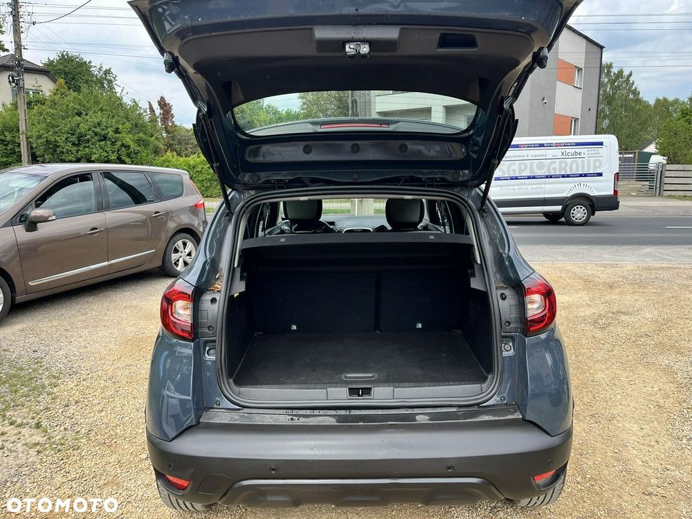 Renault Captur - 23