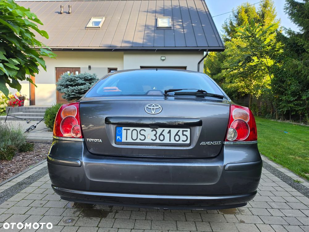 Toyota Avensis 2.0 VVT-i Sol plus - 4