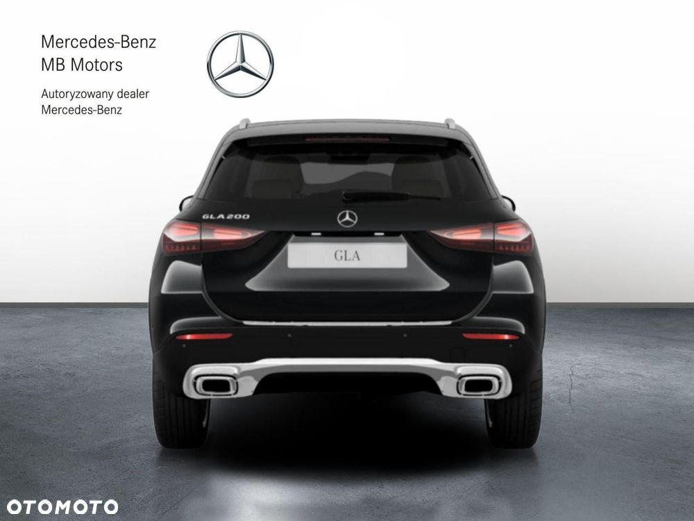 Mercedes-Benz GLA - 5