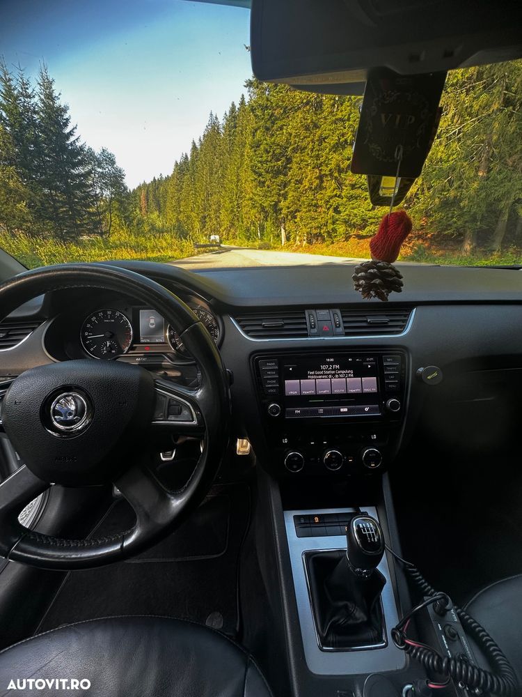 Skoda Octavia 2.0 TDI STYLE - 10