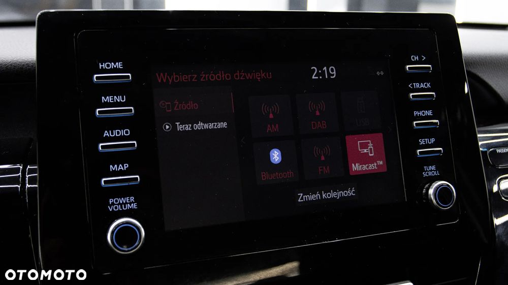Toyota Camry 2.5 Hybrid Comfort CVT - 25
